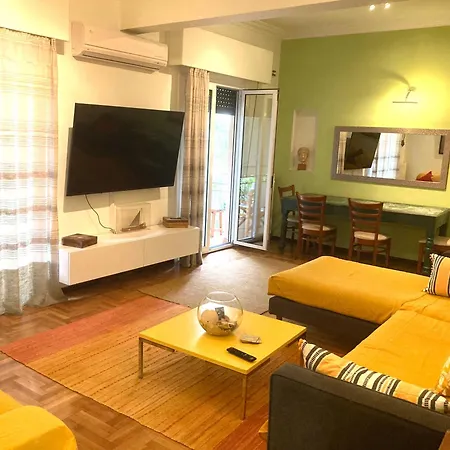 3 Bedder In Ilisia, Megaro Mousikis Apartment *