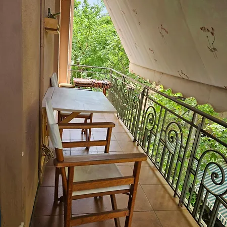 3 Bedder In Ilisia, Megaro Mousikis אתונה