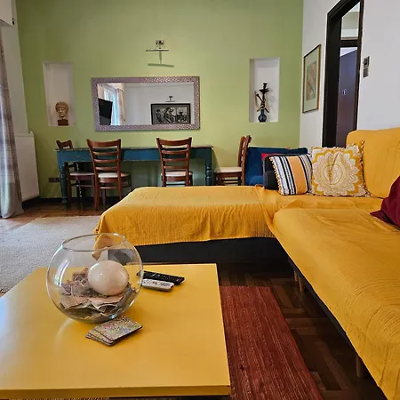 3 Bedder In Ilisia, Megaro Mousikis Athens